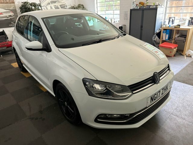 Volkswagen Polo Match Edition White #6