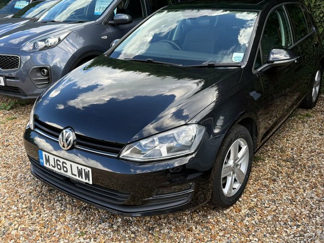 Volkswagen Golf 1.6 Tdi Bluemotion Tech Match Edition Hatchback MJ66LWW Black #2
