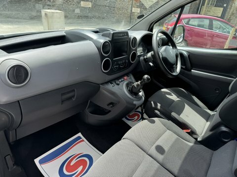 Peugeot Partner Blue Hdi Professional White #3
