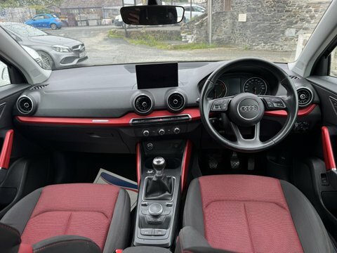 Audi Q2 Tdi Sport Black