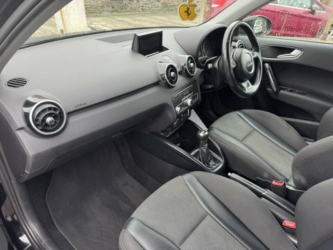 Audi A1 Sportback Tdi Sport FV65LZG Black #5