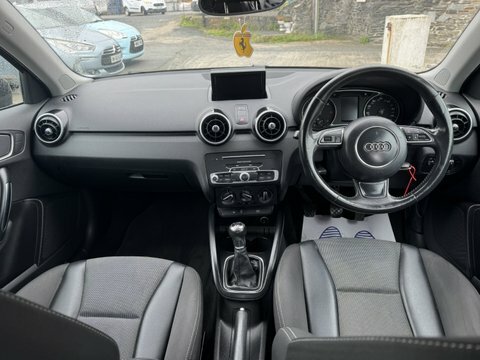 Audi A1 Sportback Tdi Sport FV65LZG Black #2