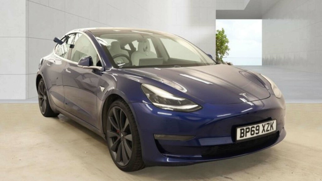 Tesla Model 3 Dual Motor Performance Saloon 4Wde