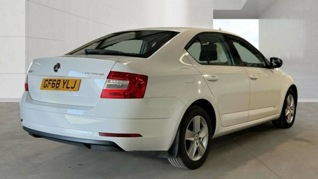 Skoda Octavia Gpf Act Se Hatchback Euro 6 Ss  #4