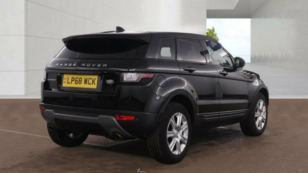 Land Rover Range Rover Evoque Ed4 Se Tech Suv Fwd Euro 6 Ss LP68WCK #3