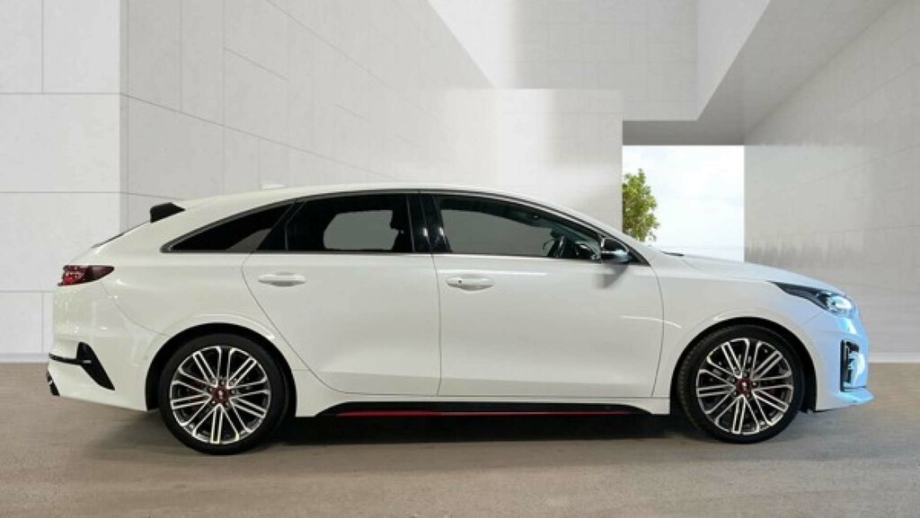 Kia Proceed  Black #7