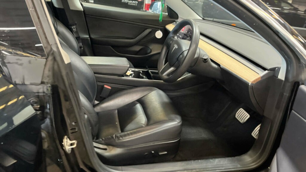 Tesla Model 3 Dual Motor Performance Saloon 4Wde #3
