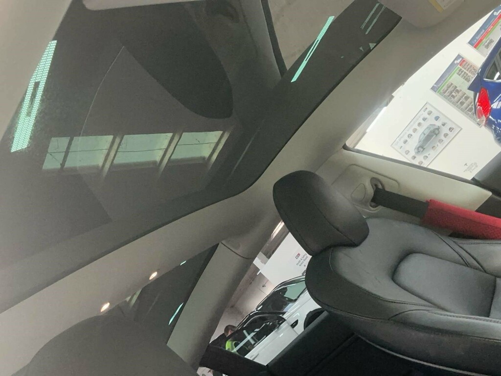 Tesla Model 3 Dual Motor Performance Saloon 4Wde  #2
