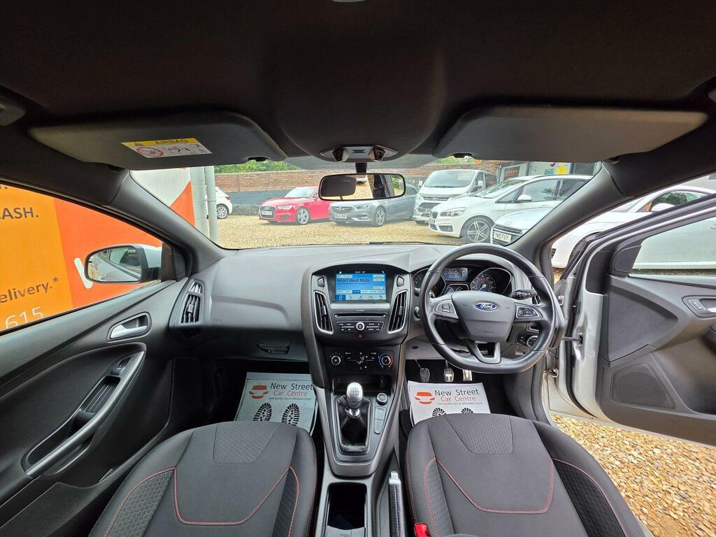 Ford Focus Hatchback 1.0T Ecoboost St-line Euro 6 Ss YM18NHU Silver #2