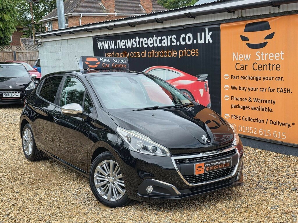 Peugeot 208 Hatchback 1.2 Puretech Signature Euro 6 Ss Black