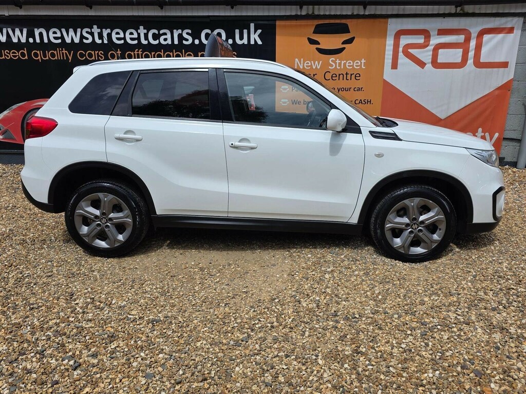 Suzuki Vitara Suv 1.6 Sz-t Euro 6 Ss 201767 SA67UXW White #4