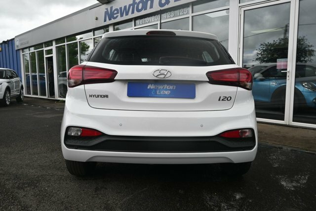 Hyundai I20 1.2 Se Launch Edition Hatchback EU19HLH White #5