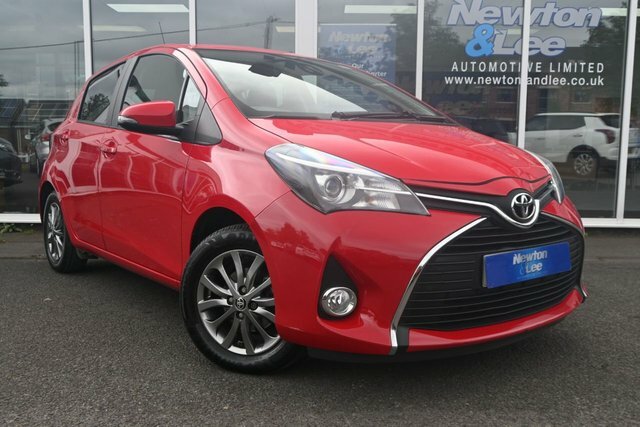 Toyota Yaris 1.33 Dual Vvt-i Icon Hatchback E YG16APT Red