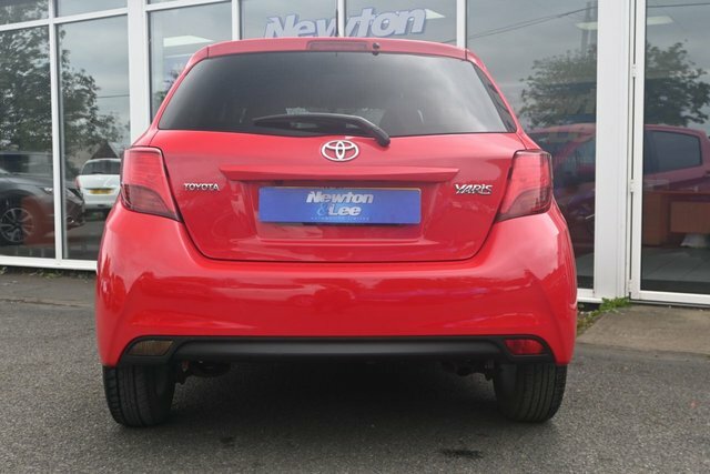 Toyota Yaris 1.33 Dual Vvt-i Icon Hatchback E YG16APT Red #5