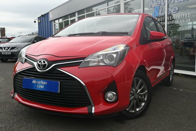 Toyota Yaris 1.33 Dual Vvt-i Icon Hatchback E YG16APT Red #3