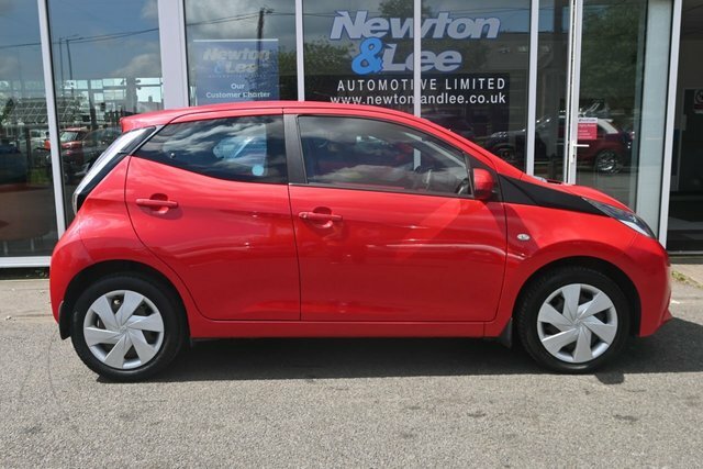 Toyota Aygo 1.0 Vvt-i X-play Hatchback Euro Red #6