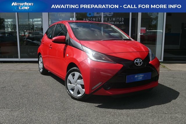 Toyota Aygo 1.0 Vvt-i X-play Hatchback Euro Red