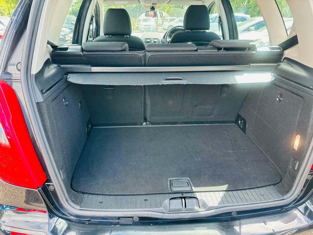 Mercedes-Benz A Class A160 Blueefficiency Classic Se Silver #36