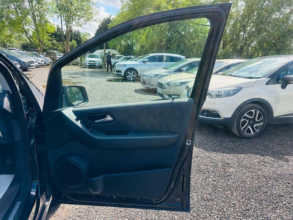 Mercedes-Benz A Class A160 Blueefficiency Classic Se Silver #28