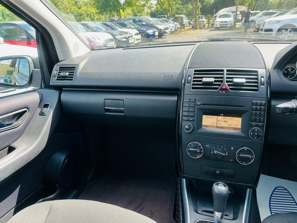 Mercedes-Benz A Class A160 Blueefficiency Classic Se Silver #18