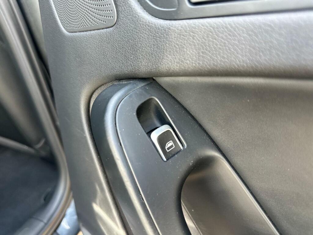 Audi A4 2.0 Tdi 177 Se Technik Blue #26