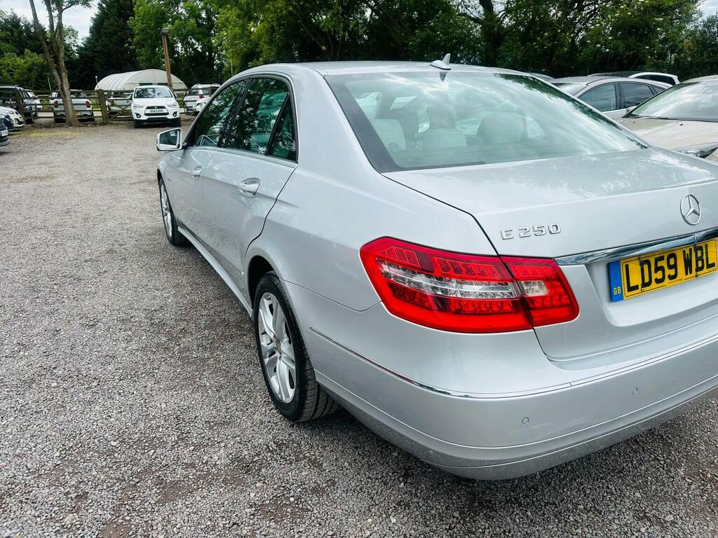 Mercedes-Benz E Class Saloon 2.1 E250 Cdi Blueefficiency Avantgarde Tipt Silver #4