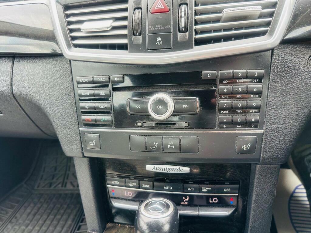 Mercedes-Benz E Class E220 Cdi Silver #30