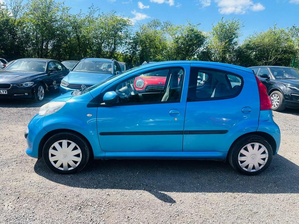 Peugeot 107 Hatchback Red #11