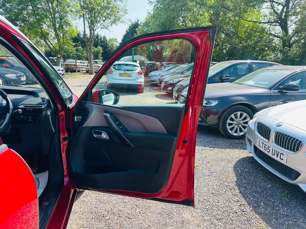 Citroen Grand C4 Picasso Picasso 1.2 Puretech Red #31