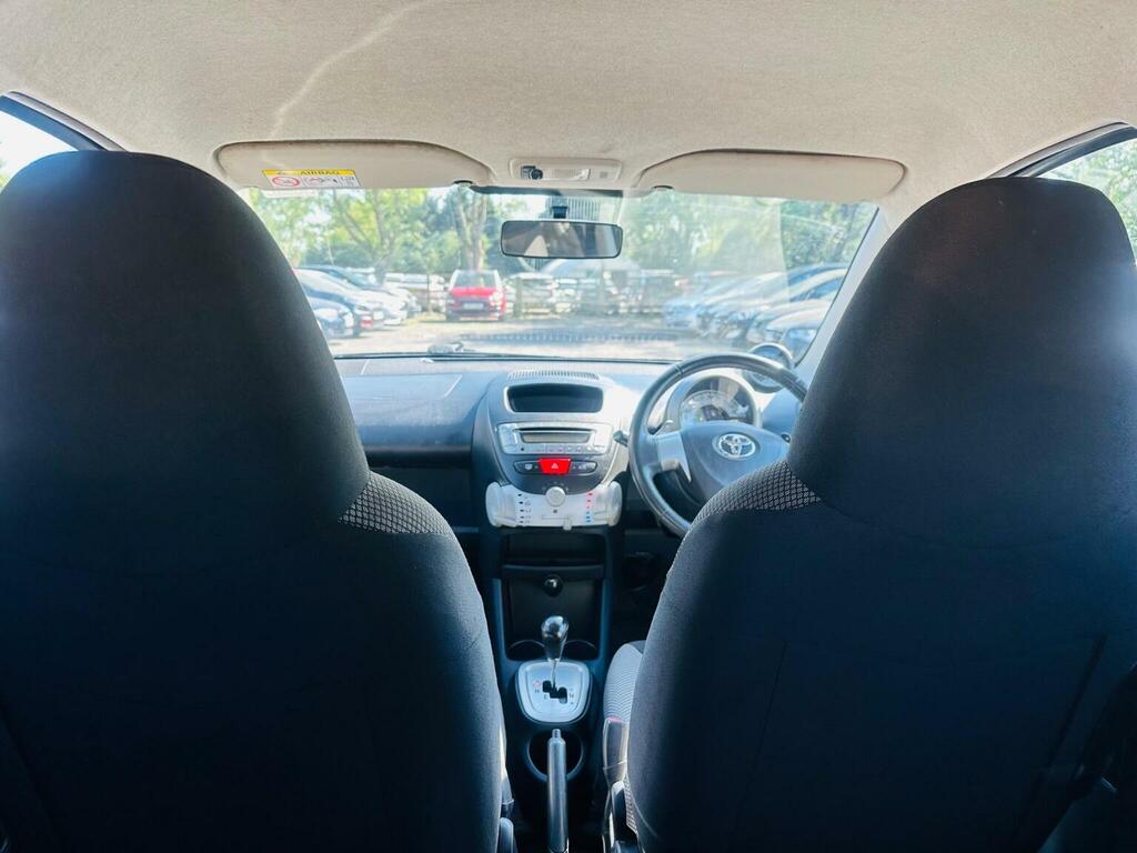 Toyota Aygo 1.0 Fire White #19