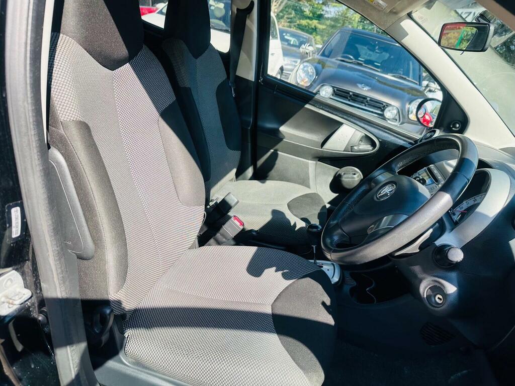 Toyota Aygo 1.0 Fire White #24