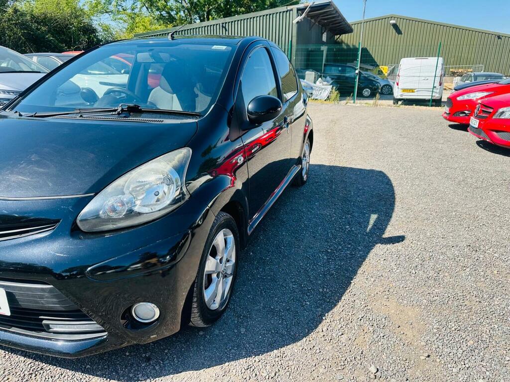 Toyota Aygo 1.0 Fire White #9