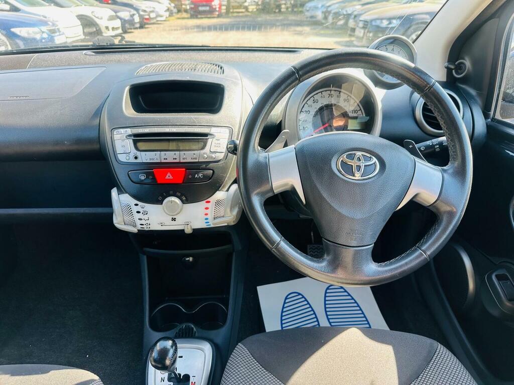 Toyota Aygo 1.0 Fire White #21