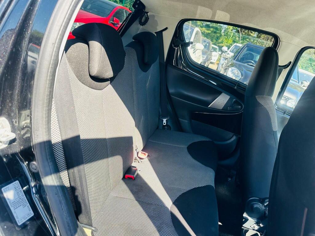 Toyota Aygo 1.0 Fire White #25