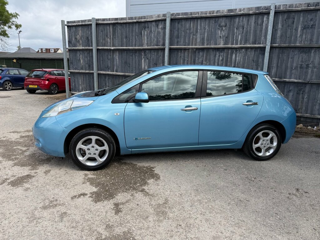 Nissan Leaf 24Kwh Acenta Hatchback 109 Bhp Blue #2