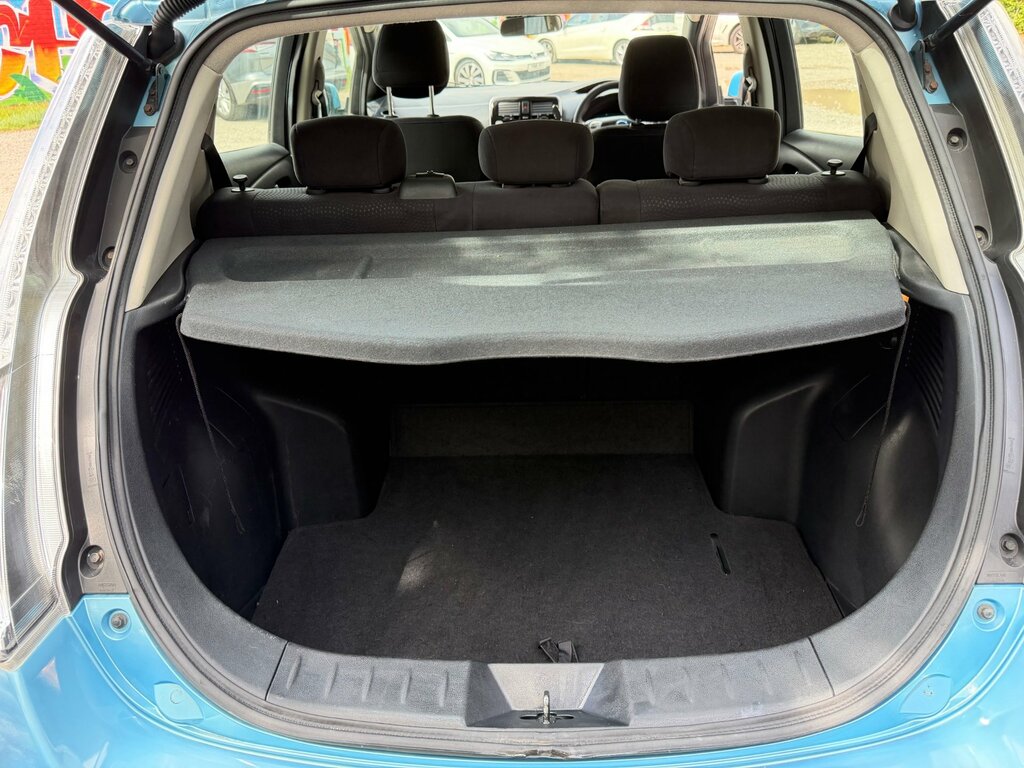 Nissan Leaf Tekna 109 Bhp Silver #22
