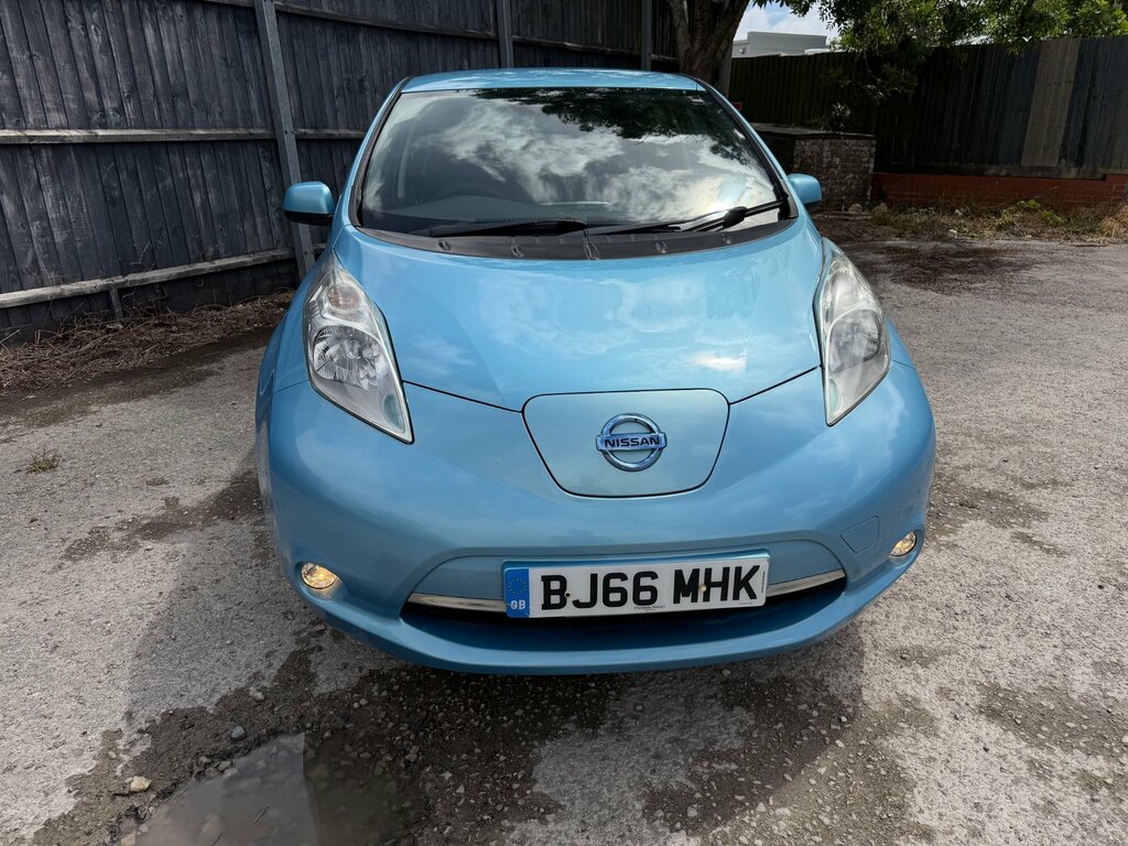 Nissan Leaf Tekna 109 Bhp Silver #18