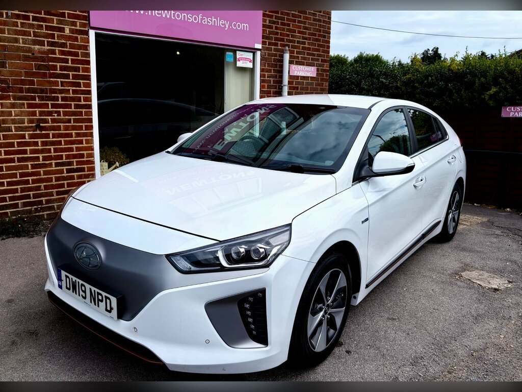 Hyundai Ioniq 28Kwh Premium Se Hatchback 120 White