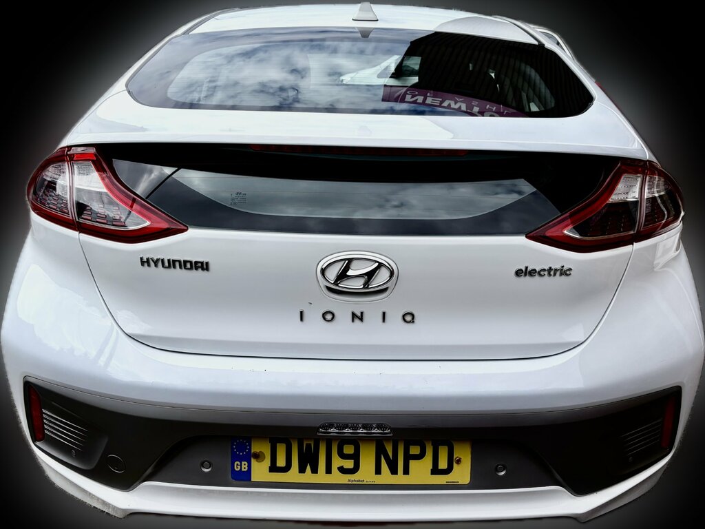Hyundai Ioniq 28Kwh Premium Se Hatchback 120 White #5