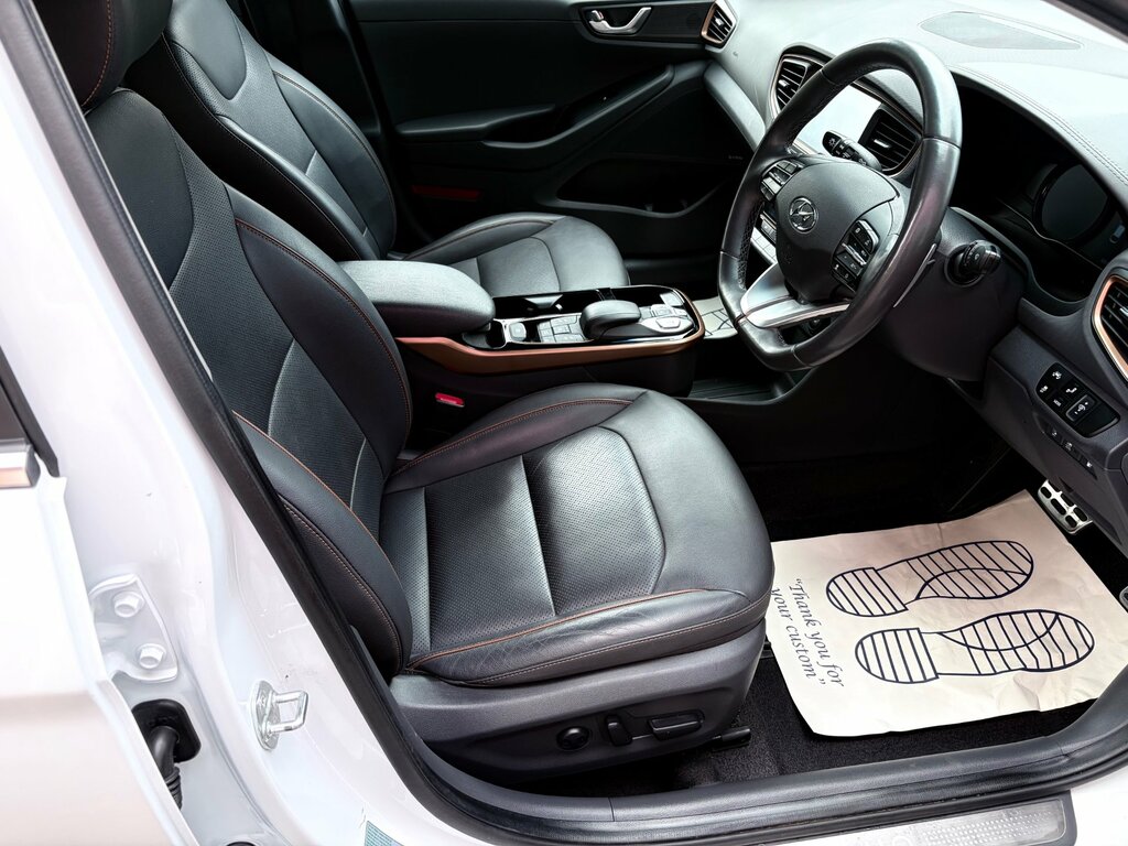 Hyundai Ioniq 28Kwh Premium Se Hatchback 120 White #3