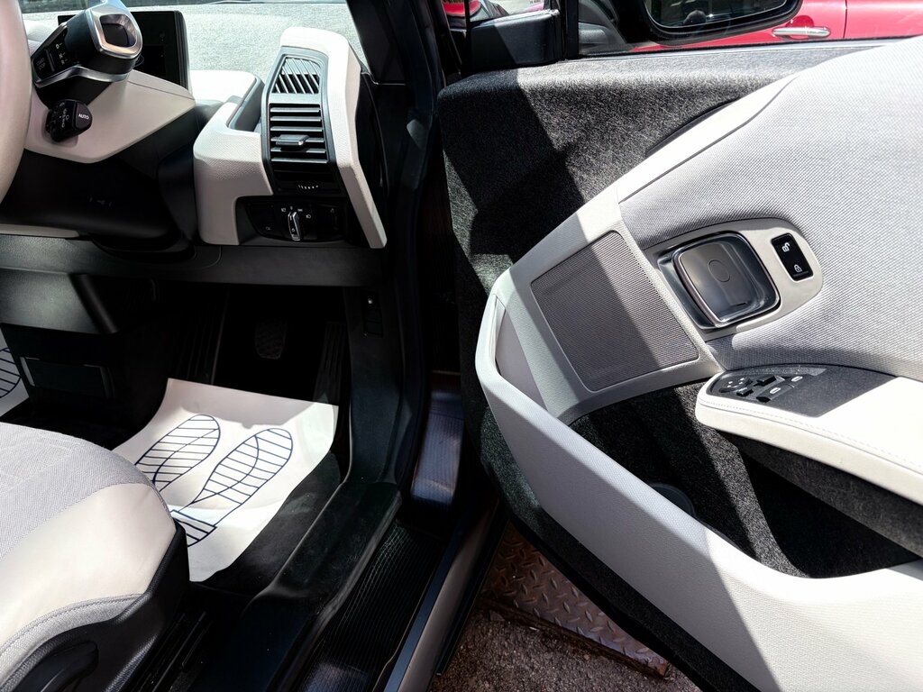 BMW i3 125Kw 42Kwh White #12