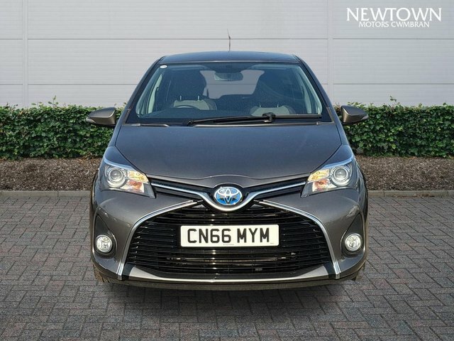 Toyota Yaris 1.5 Vvt-h Icon Hatchback Hybrid E-cvt E Brown #2