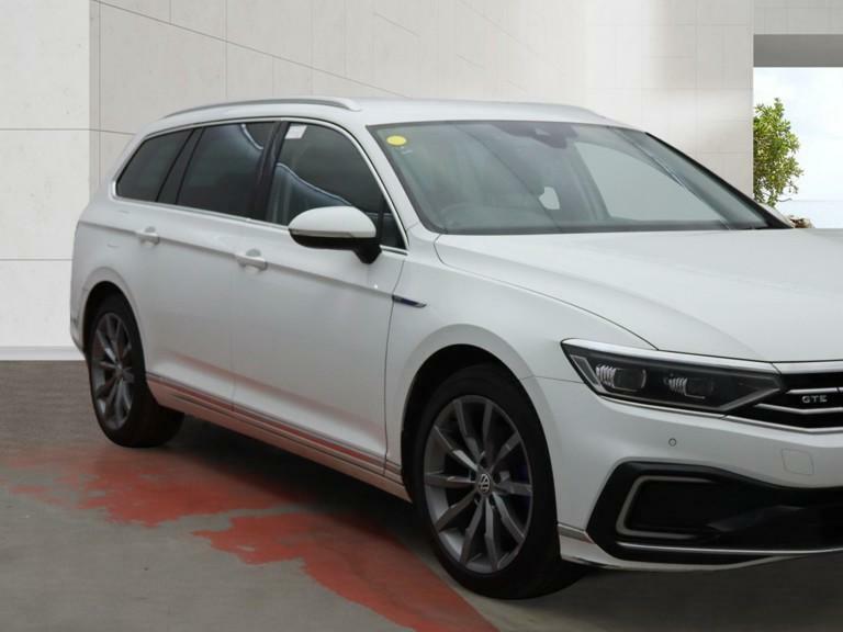 Volkswagen Passat 1.4 Tsi 13Kwh Gte Advance Estate Plug-i White