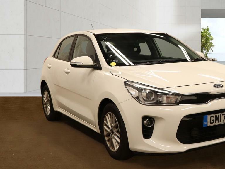 Kia RIO 1.4 2 Hatchback Euro 6 98 Bhp White