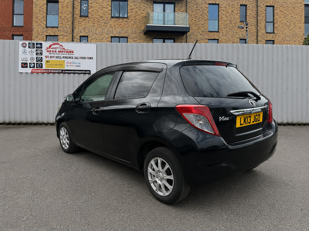 Toyota Yaris 1.33 Dual Vvt-i Sr Euro 5 #4