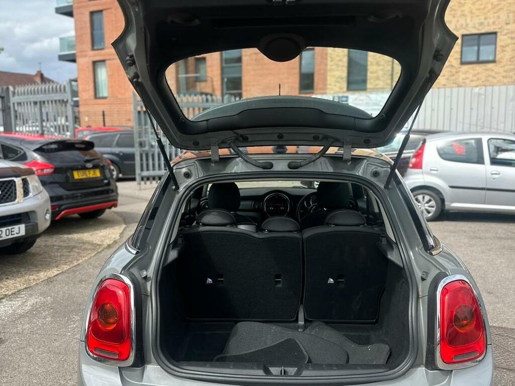 Mini Hatch 1.5 Cooper D Seven Hatchback Eur Black #12