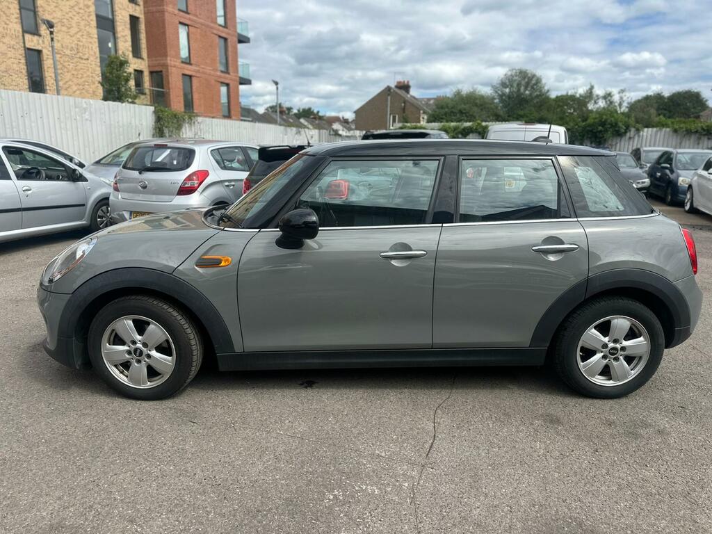Mini Hatch 1.5 Cooper D Seven Hatchback Eur Black #13