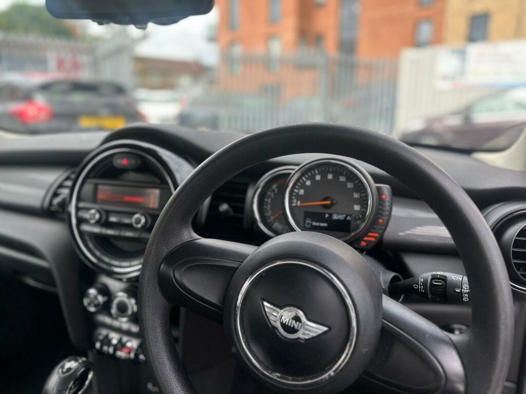 Mini Hatch 1.5 Cooper D Seven Hatchback Eur Black #7