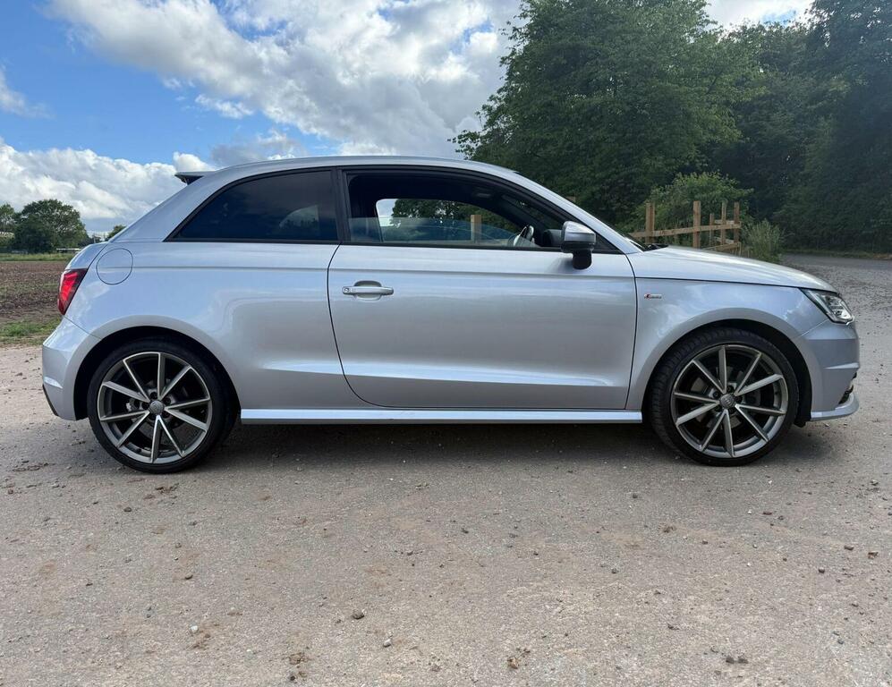 Audi A1 1.4 Tfsi Cod Black Edition S Tronic Euro 6 Ss 3 KRH848Y Silver #4