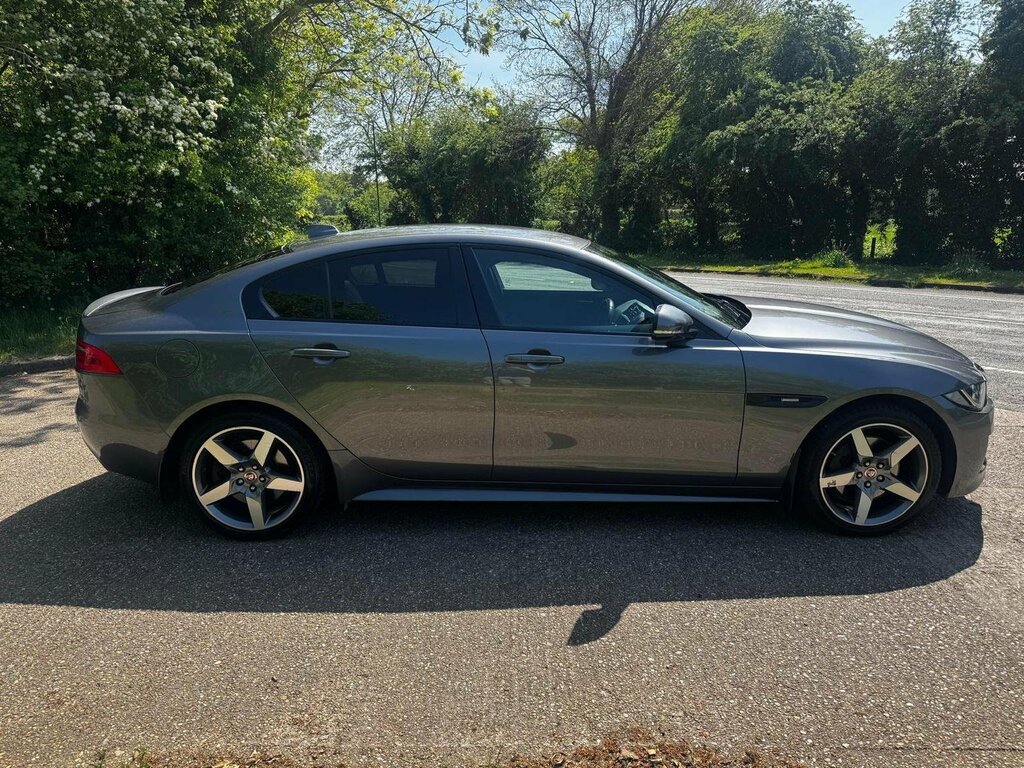 Jaguar XE Saloon Grey #15